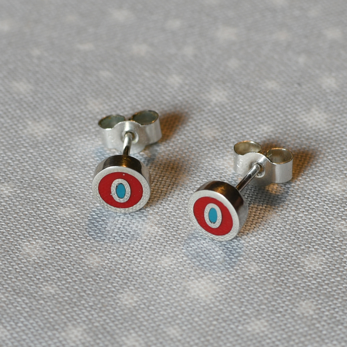 Cat's Eye Red and Turquoise Resin Silver Studs